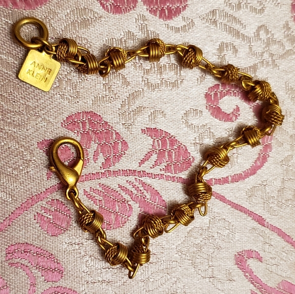 Anne Klein Gold-Tone bracelet - Picture 4 of 5